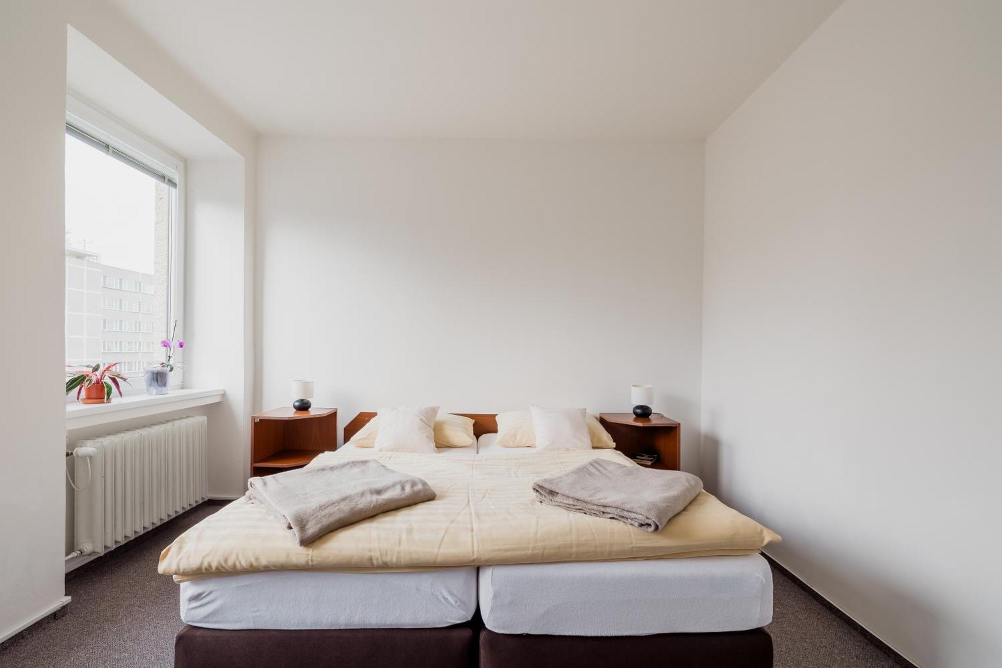 Hotel Dobruška Buitenkant foto